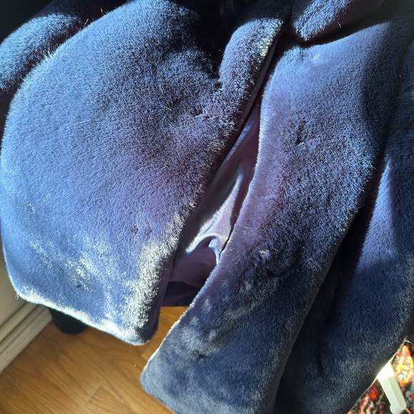 Apparis Faux Fur Navy Coat Small - Picture 6 of 8